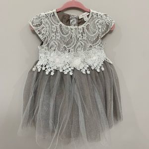 Miniclasix lace gray white dress 9 months perfect